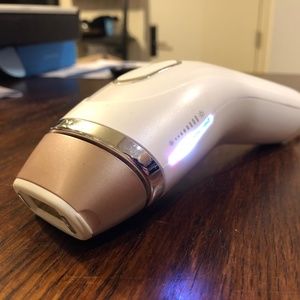 Braun Gillette Venus Silk Expert IPL Hair Remover